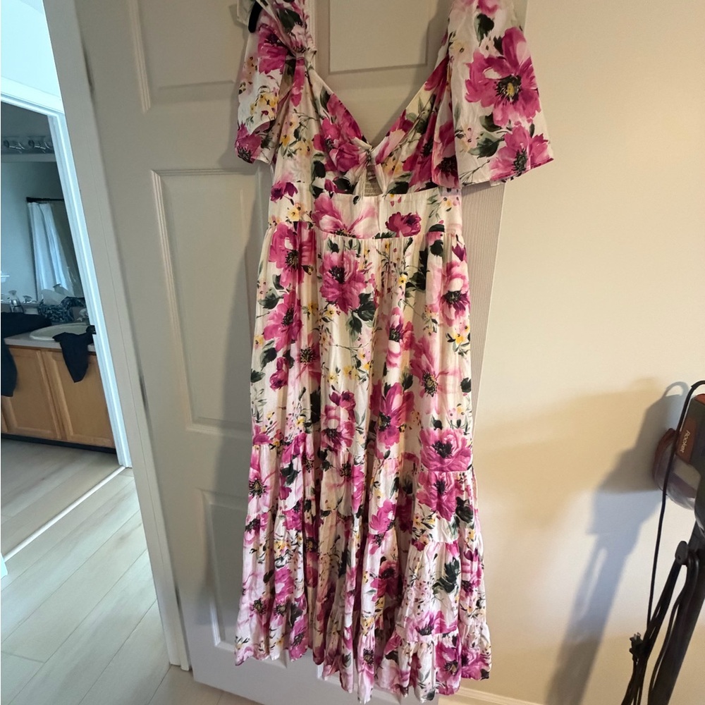 Abercrombie & Fitch Pink and White Floral Midi Dress